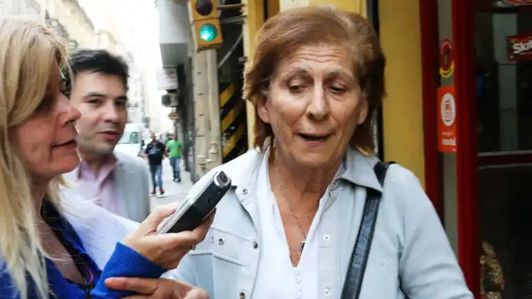 Allanaron la casa de la madre de Nisman: se llevaron un arma del fiscal 