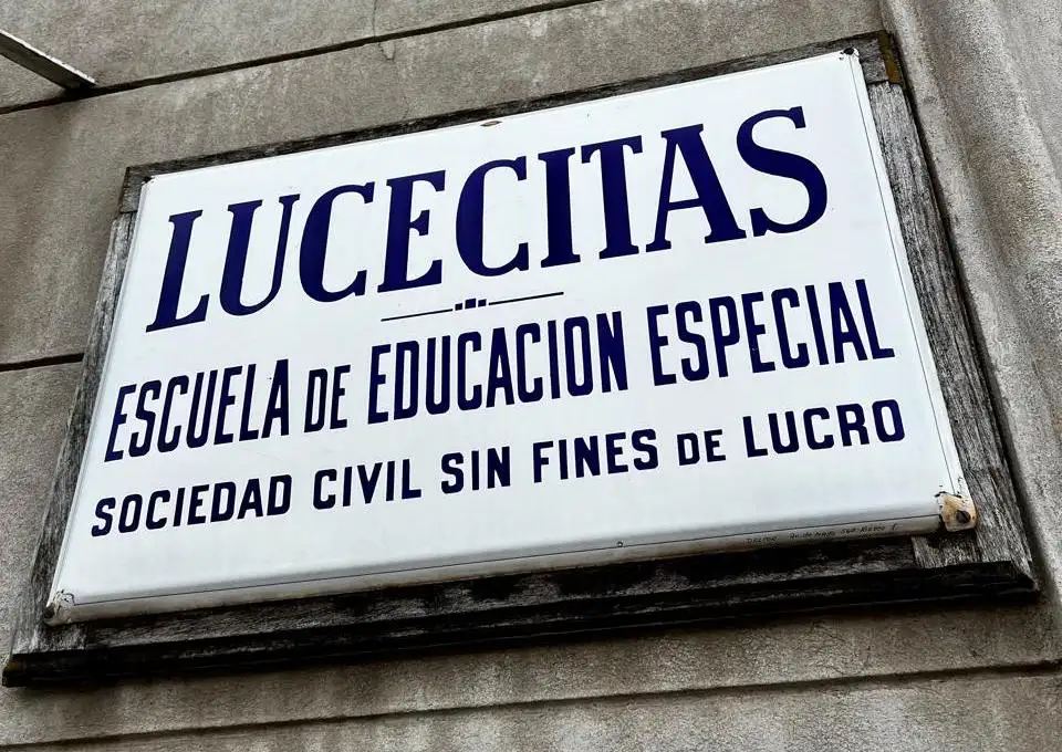 cartelucecitas