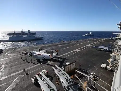 Vista general del portaaviones USS Harry S. Truman