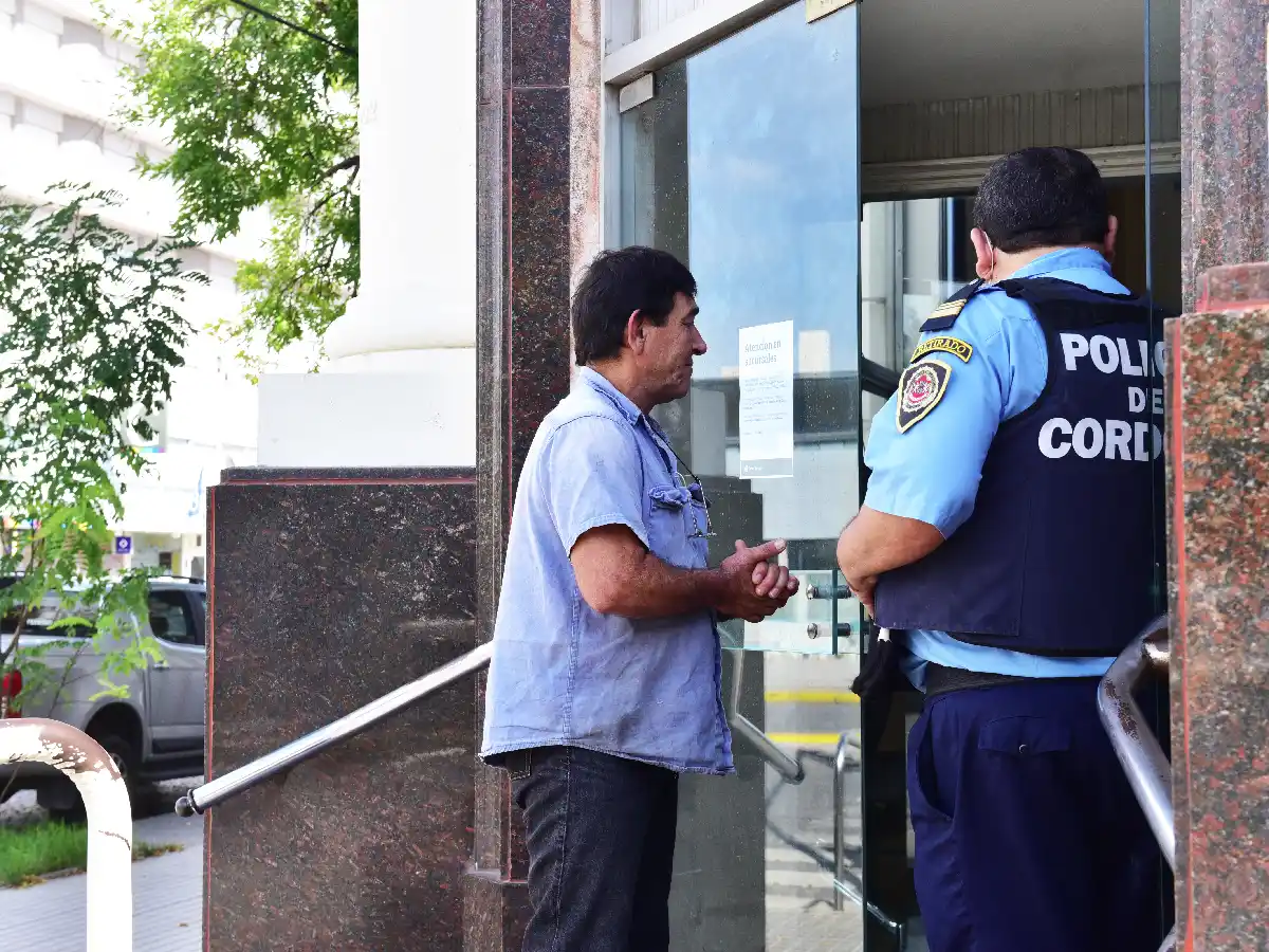 Este miércoles cobran jubilados, AUH y bono IFE