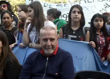 Sobreviviente de la noche de los lápices celebró la sanción del boleto estudiantil gratuito en la provincia