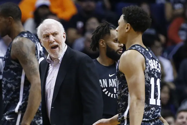 San Antonio Spurs aplastó a Phoenix Suns