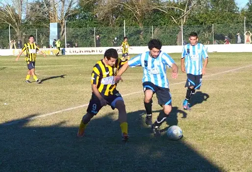 En solo tres minutos se trepó a la punta 