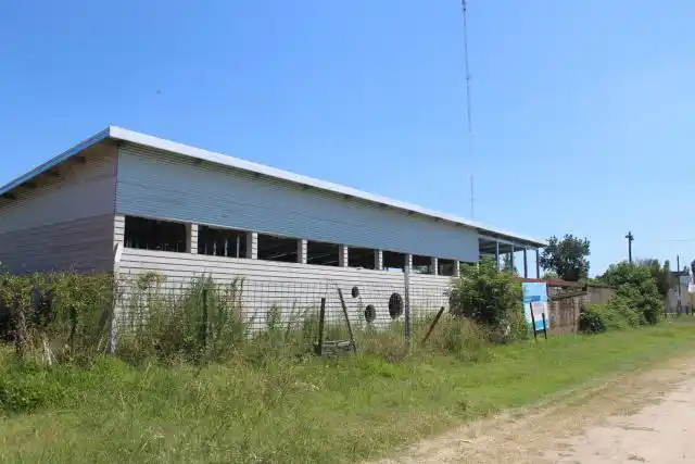 Se construirá un baño accesible en la Escuela Comercio y se continuará con el jardín de infantes