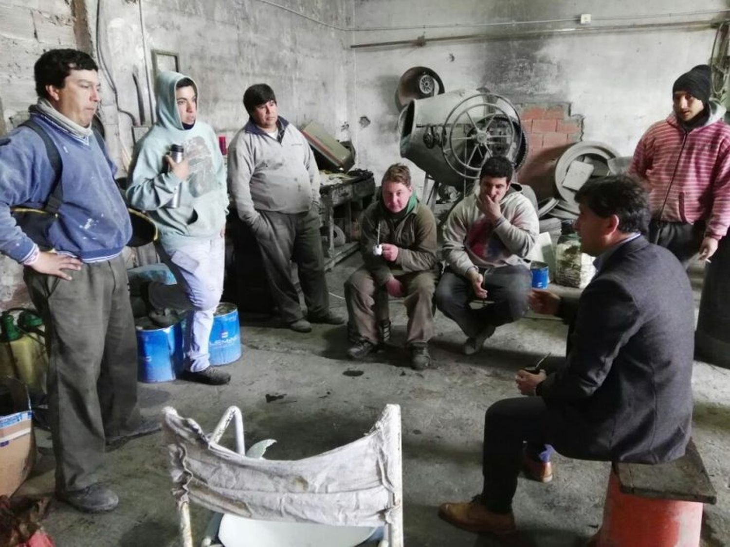 LOBERIA: Fioramonti visitó fábrica de premoldeados y vivero