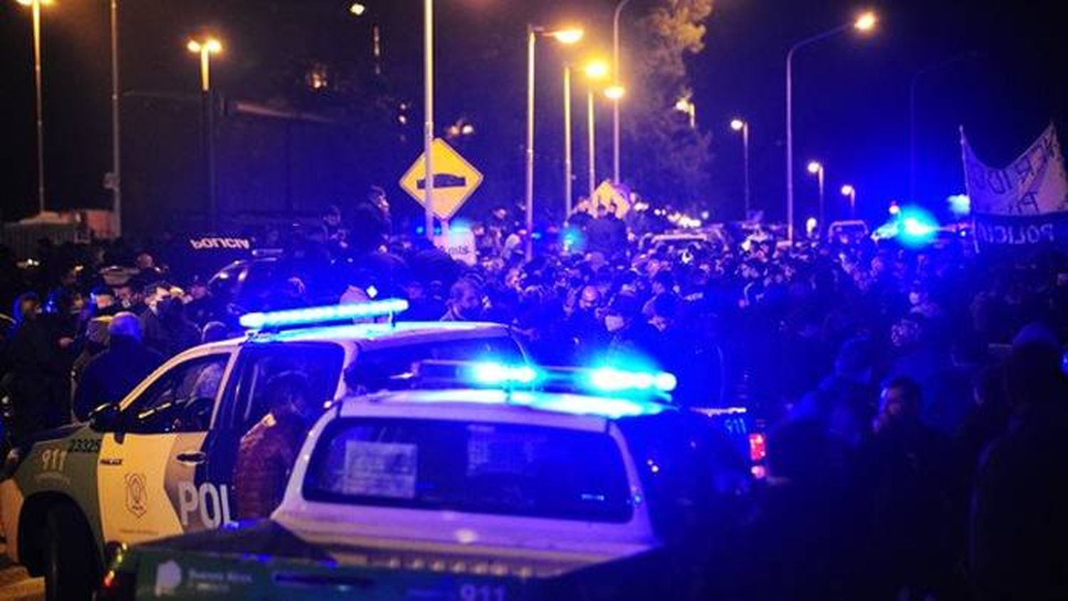 Sigue la protesta policial de la Bonaerense