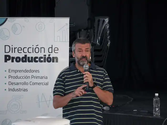Gran participación en la charla “IA para Emprender”