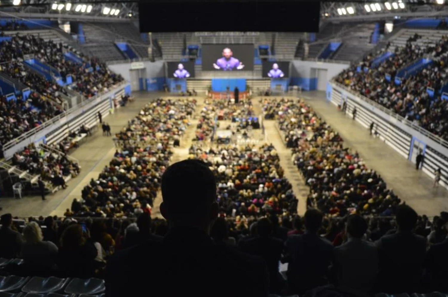 ¿Vuelven los timbreos?: Los testigos de Jehová reanudan reuniones presenciales tras dos años de pandemia