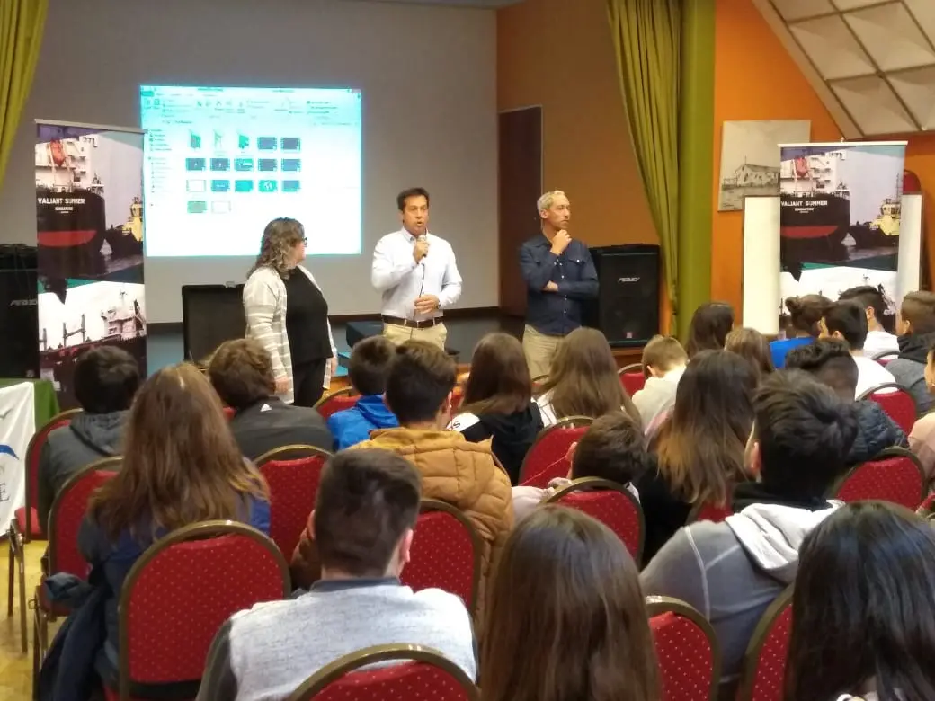 Rojas e integrantes del Puerto visitaron La Dulce y Fernández