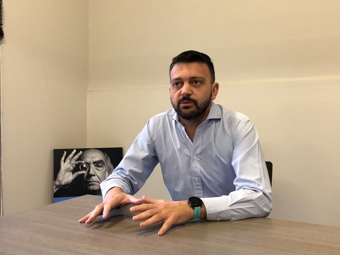 Manazzoni no se rinde con la regularización de las plataformas de transporte