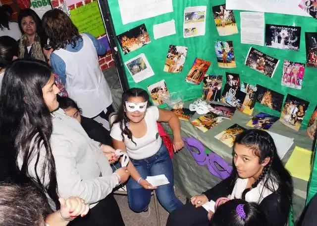 Se desarrolla con gran éxito la feria de ciencias departamental
