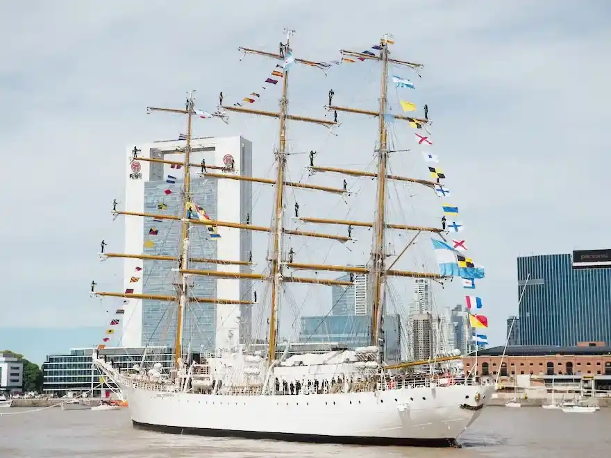 La Armada Argentina realizará un sorteo para viajar a bordo de la fragata ARA “Libertad”