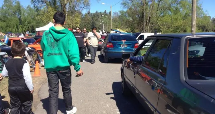 Buscan a hombre que apuñaló a un joven en el Paseo Público