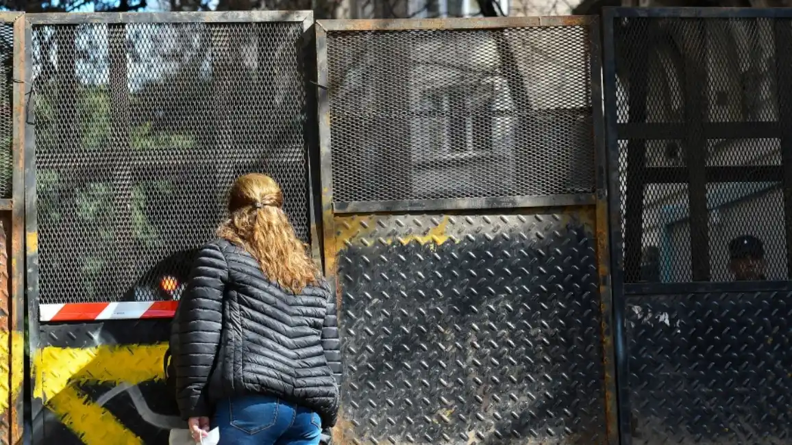 El gobierno porteño dispuso un vallado perimetral en la casa de Cristina Fernández