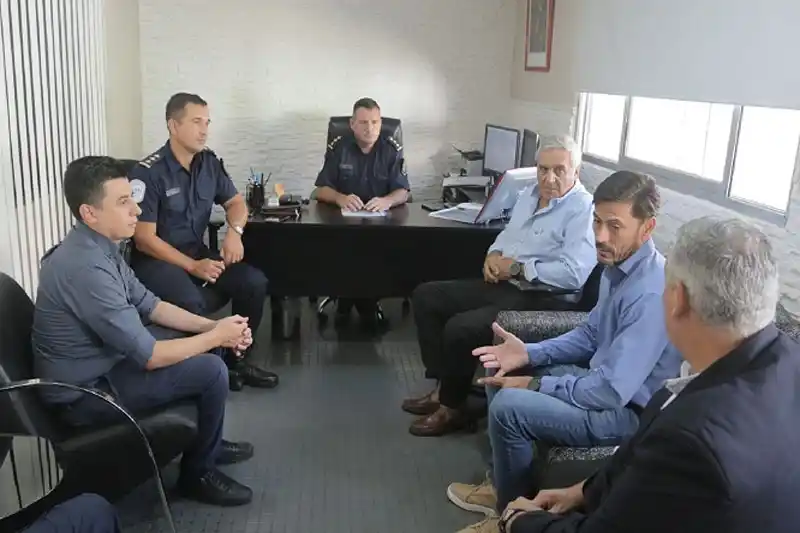 Referentes del Túnel Subfluvial recorrieron la sala de control 911