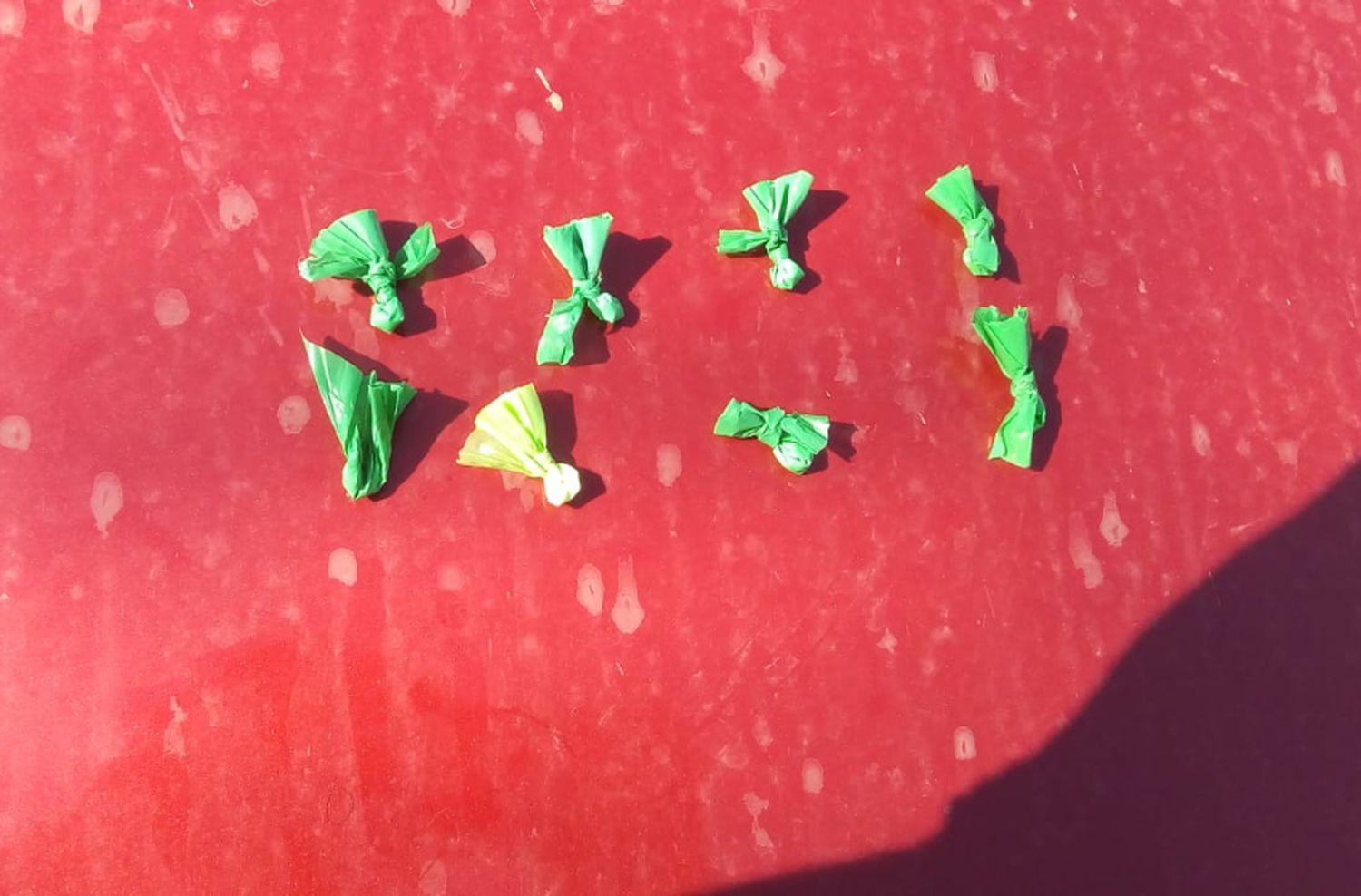 Aprehendieron a un motociclista que trasladaba cocaína