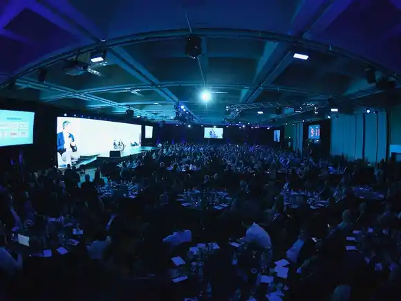 Día 2 del Coloquio de IDEA: debates sobre innovación y reforma impositiva