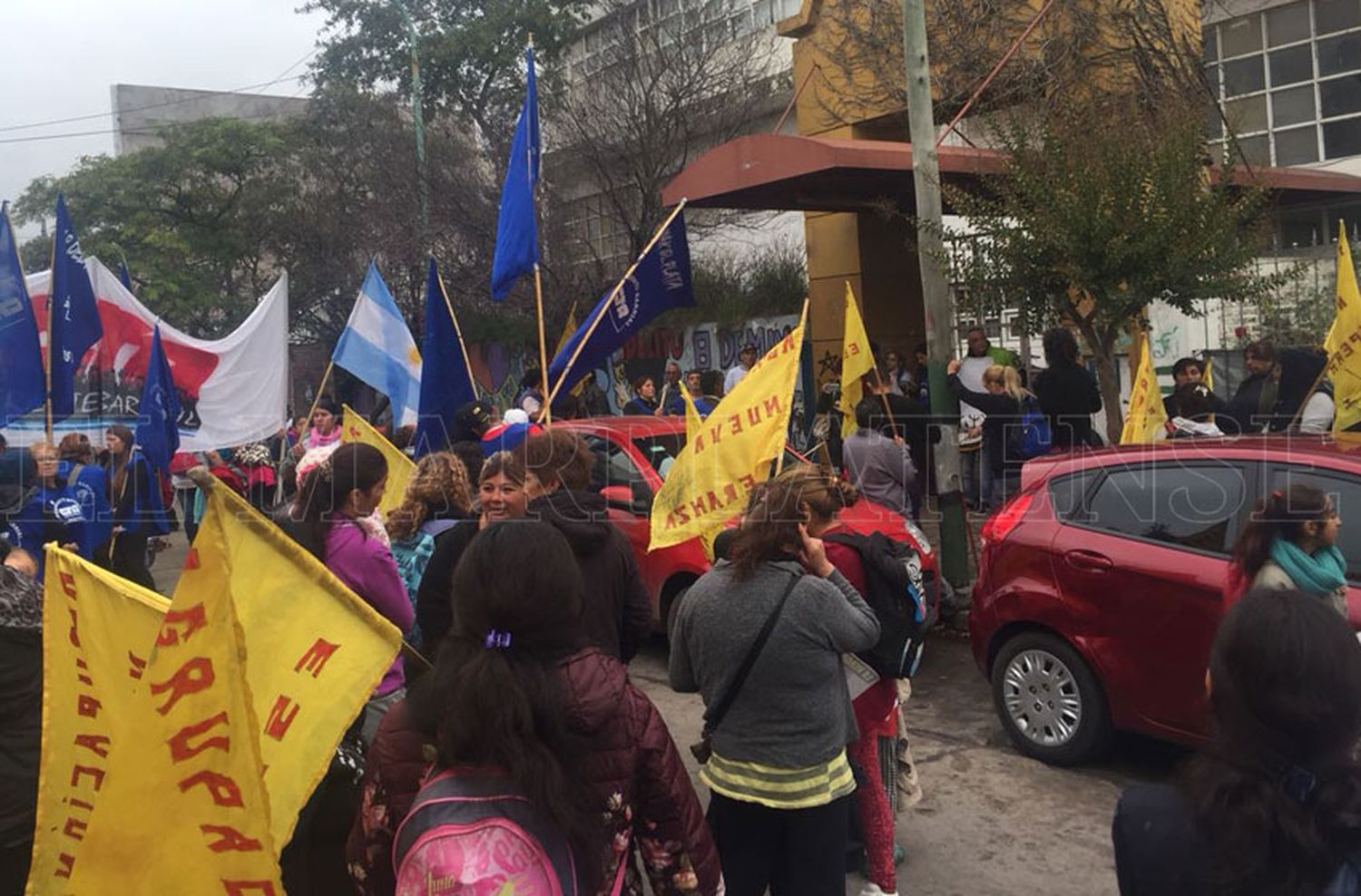 "La situación en los barrios es cada vez peor"