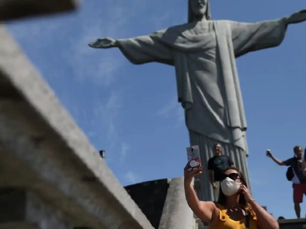 La pandemia desnudó  la fragilidad de las  democracias de la región