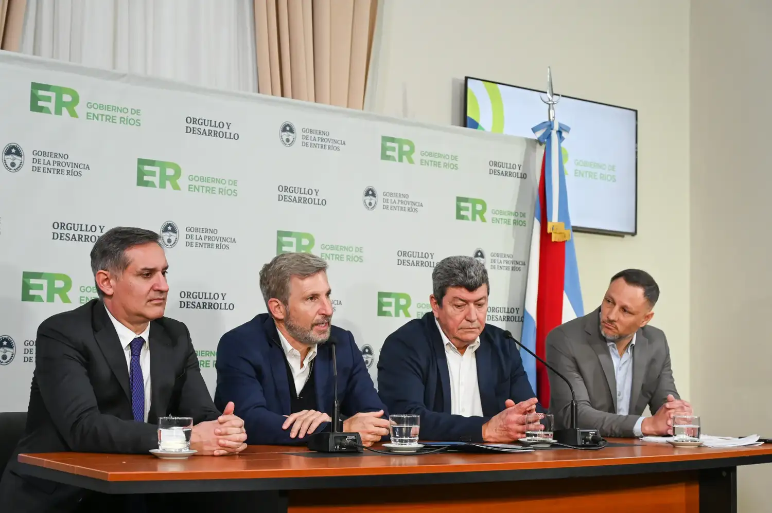 Provincia presentó un nuevo beneficio hipotecario que facilitará el acceso a la vivienda a empleados públicos
