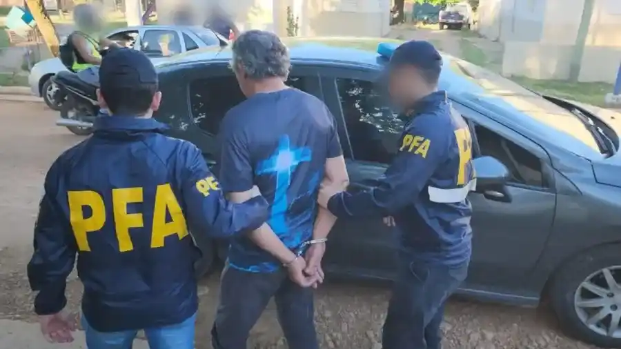 La Policía Federal detuvo a un hombre acusado de abusar a su hija durante 30 años