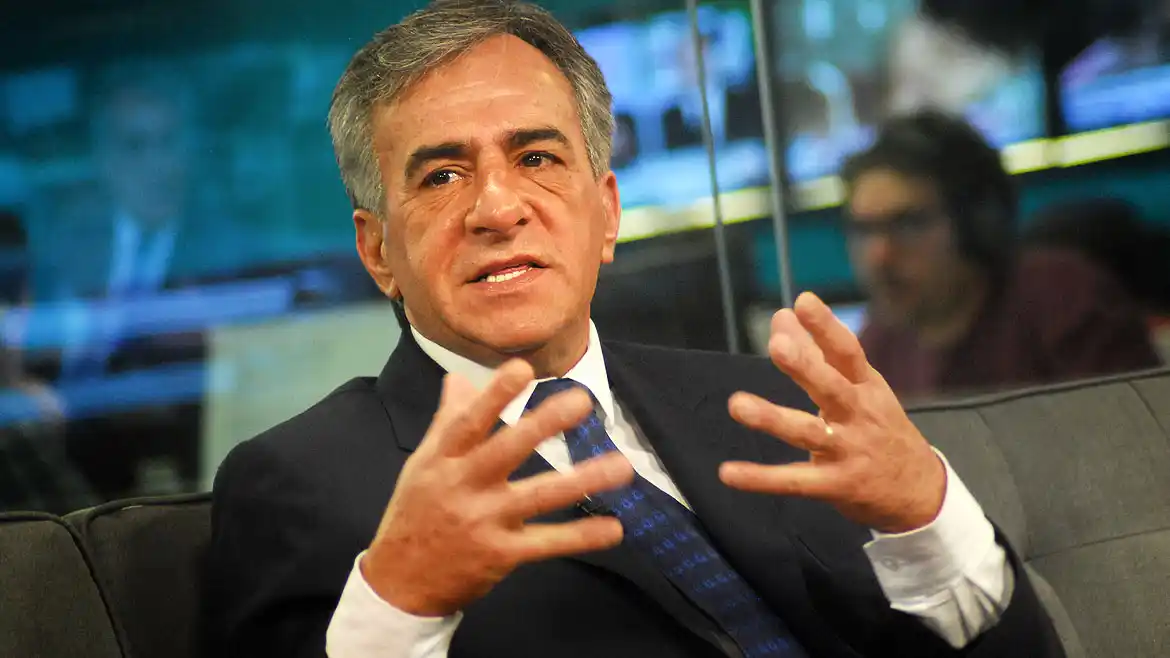 Cariglino habló de la posibilidad de crear "una especie de servicio militar"