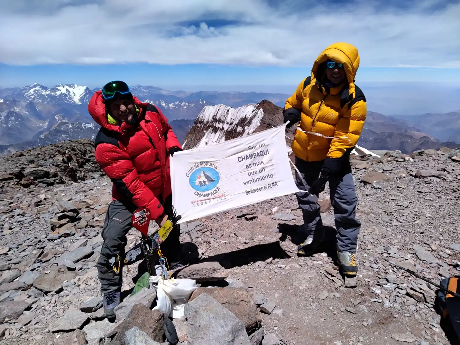 Los sanfrancisqueños Adrián Gandino y Gerardo Casaldi del Club de Montaña Champaquí.