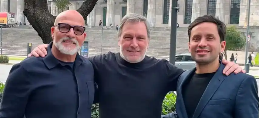 Después del drama, Guillermo Panizza se reencontró con los médicos que salvaron su vida en pleno vuelo: “Increíbles profesionales”