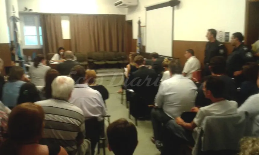 Rechazan nombres en un jurado y hay incertidumbre