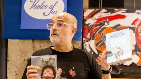 El Lazo Eterno: Daniel Arcucci cuenta la intimidad del 10 en una charla en Hernández