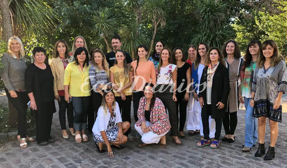 Charlas y reflexión sobre la mujer