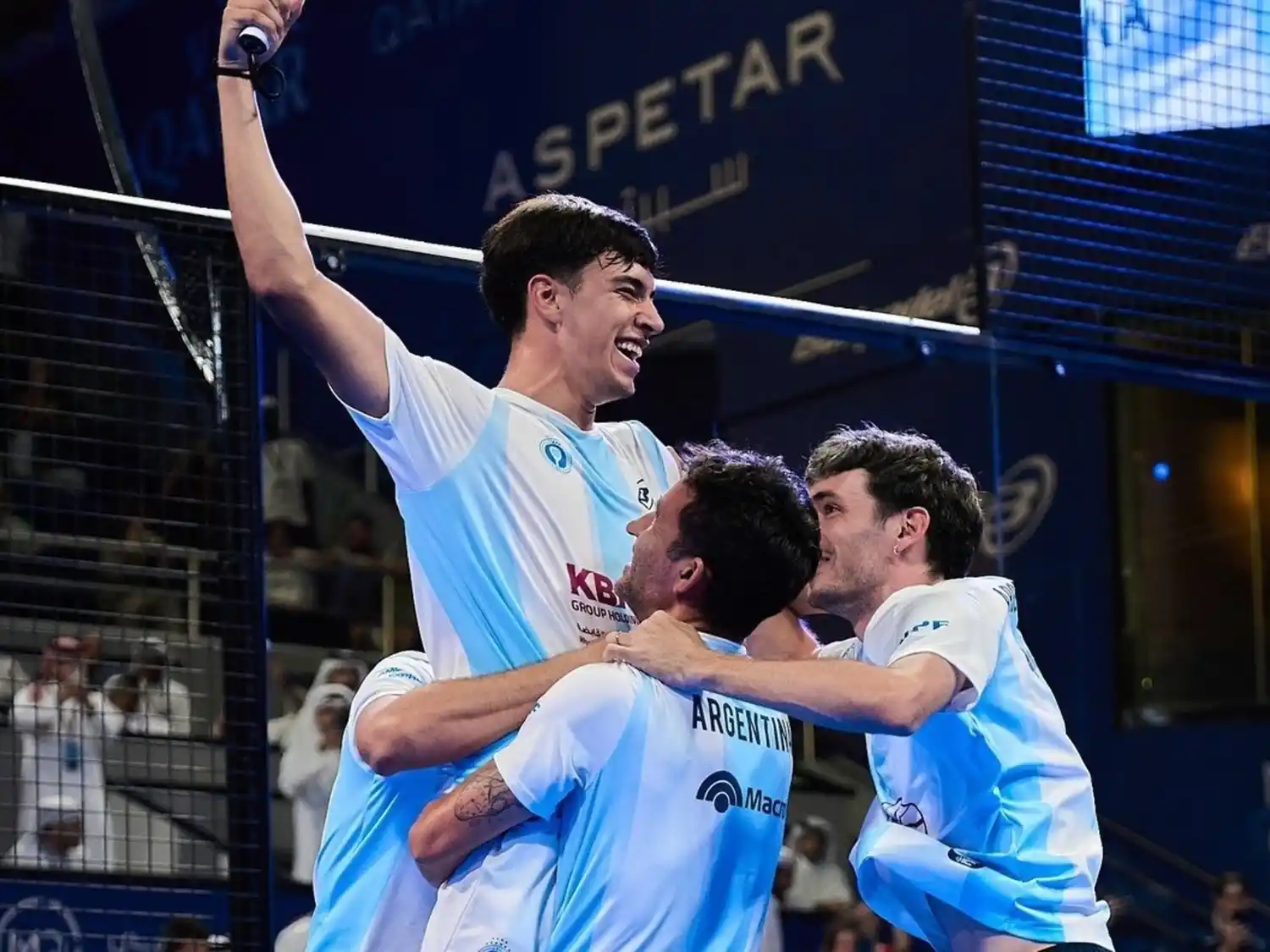 Augsburger y Libaak le dieron el 2-1 a Argentina sobre España