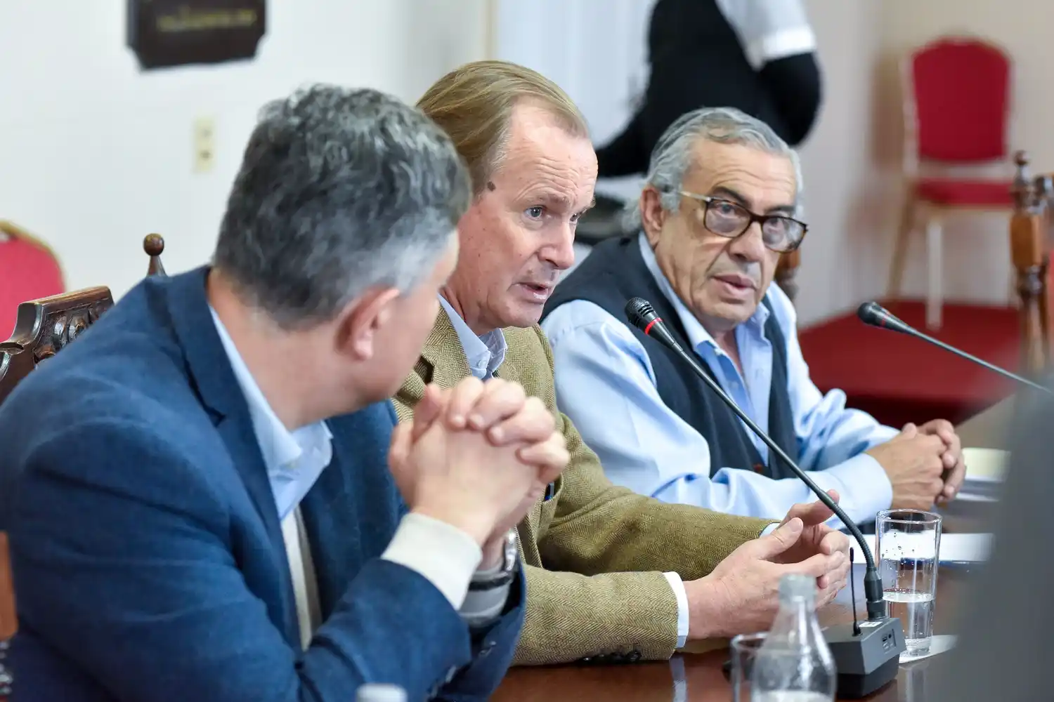 El gobernador Bordet y autoridades uruguayas impulsan llevar la navegabilidad del río Uruguay a los 34 pies