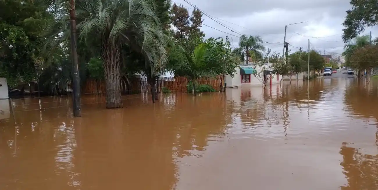 Hasta ahora son 167 familias evacuadas por la crecida del río Uruguay en la zona de Concordia.