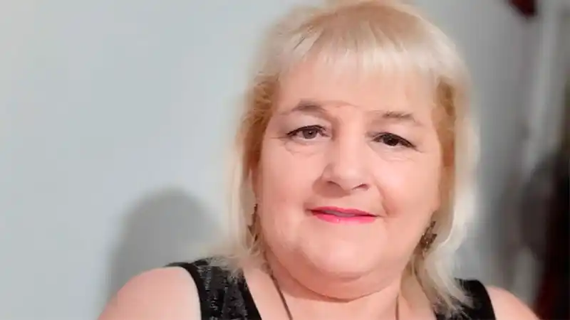 Tristeza y desolación en el último adiós a Liliana, una enfermera fallecida por Covid