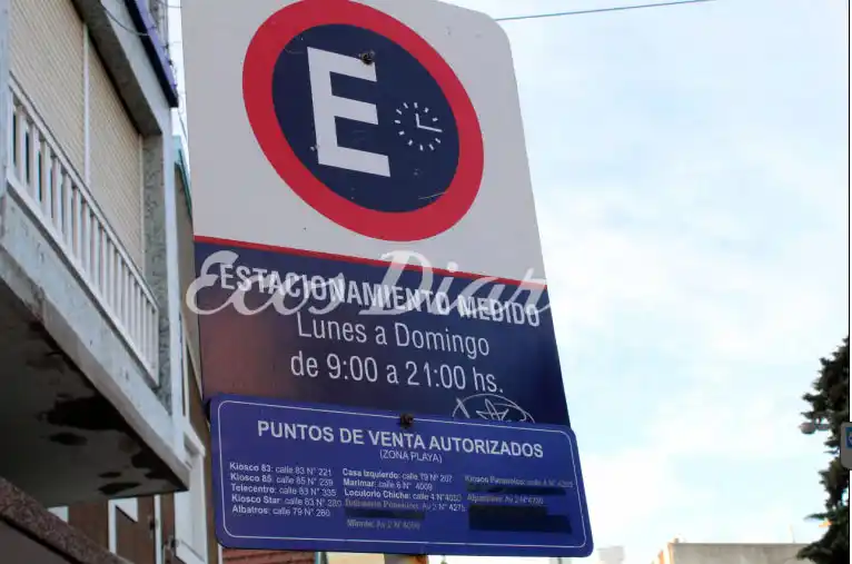 Hasta 80 multas diarias por estacionamiento
