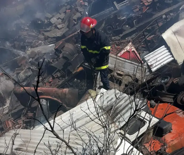 Hallaron un arma en medio del operativo de bomberos