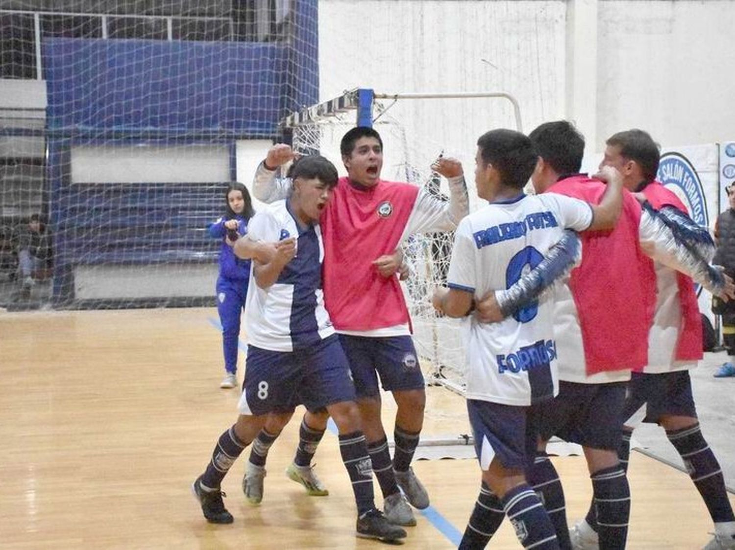 Comenzó la quinta fecha del
Apertura en la División de Honor
