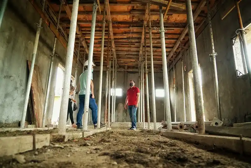 Gray supervisó la obra de ampliación de la Unidad Sanitaria N° 13: 