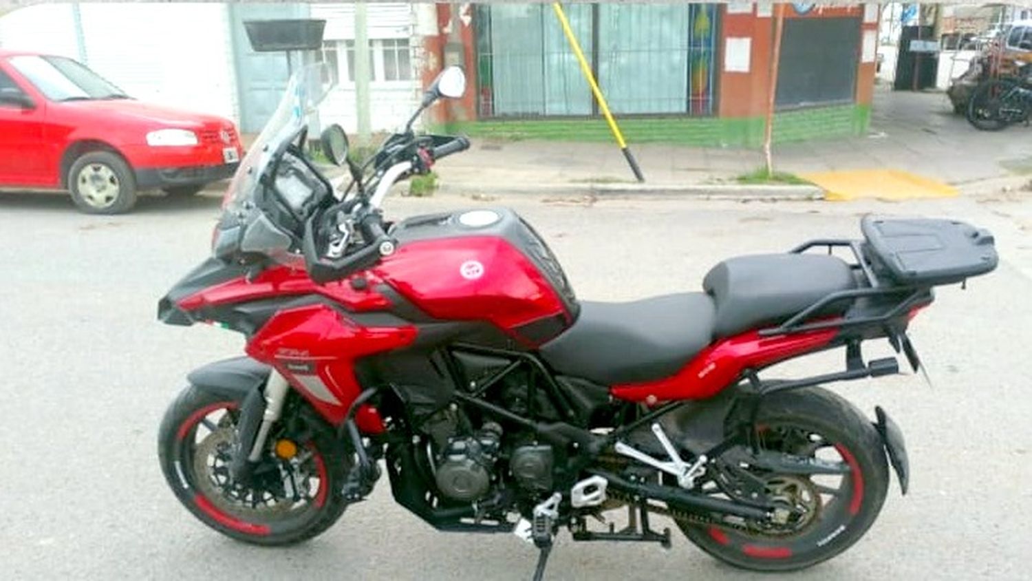 El rodado que fue recuperado por personal policial hace un par de horas en el barrio Norte