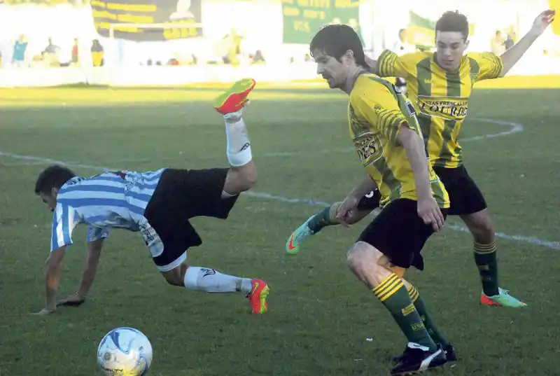 Sarmiento se quedó con tres puntos que valen oro frente a Juventud Unida