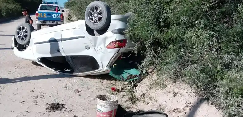 Una familia sufrió un fuerte vuelco: padre, hijo y abuelo accidentados