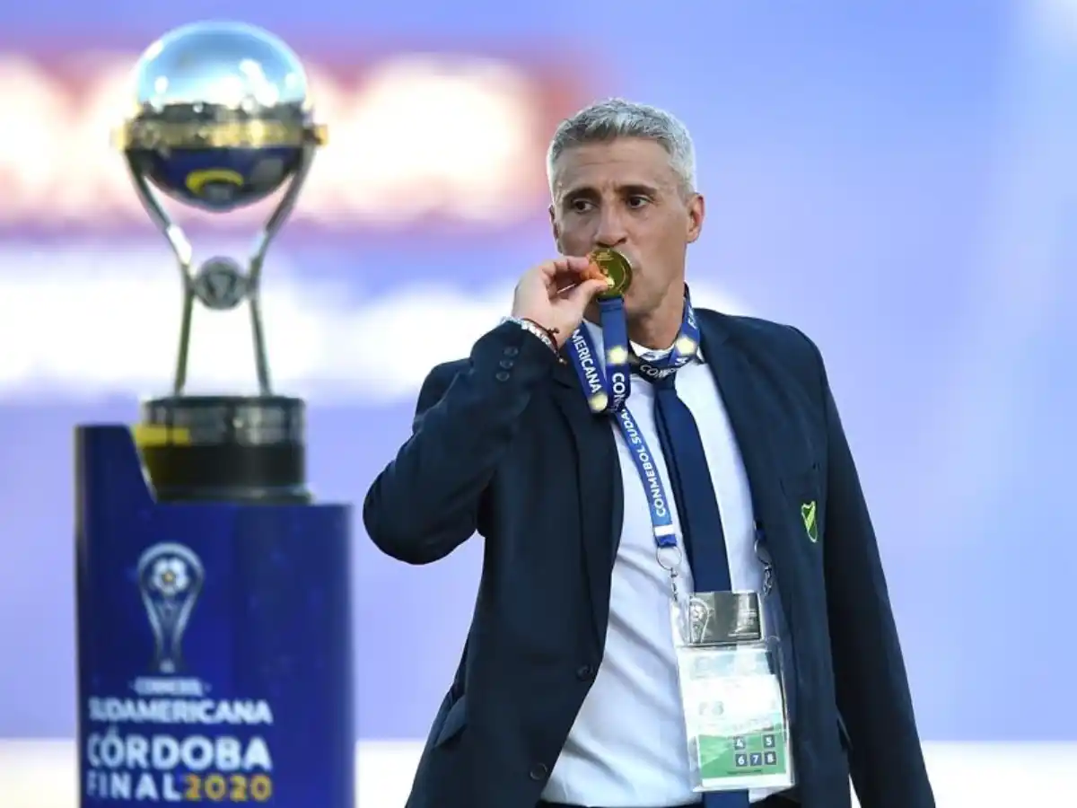 Hernán Crespo renunció como técnico de Defensa y Justicia