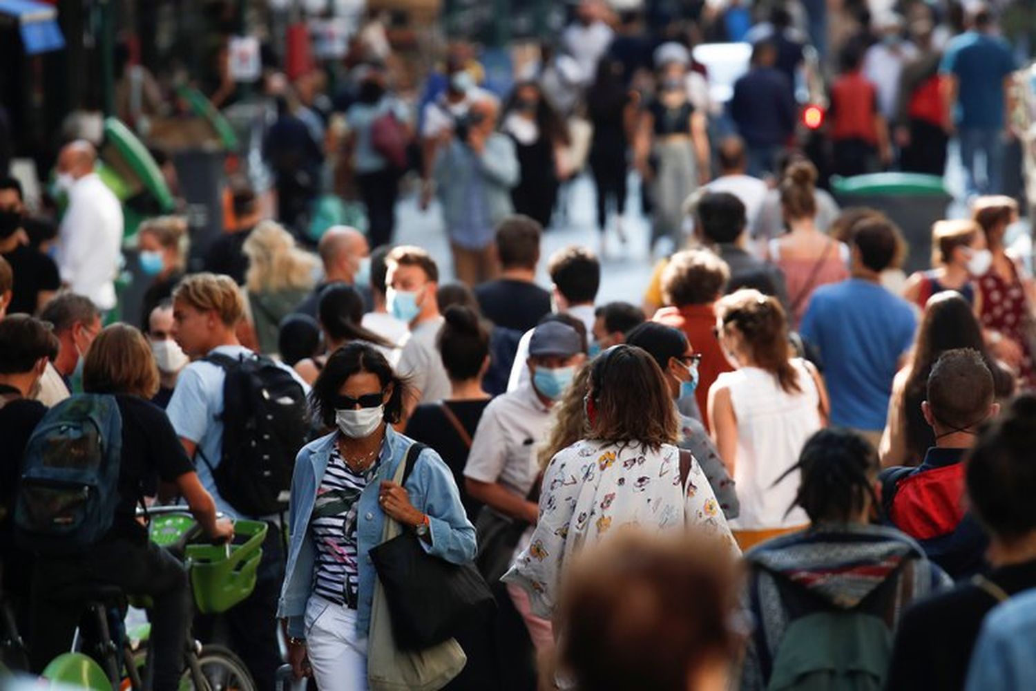 El COVID-19 está en el aire: 239 expertos confirman que se transmite por esa vía