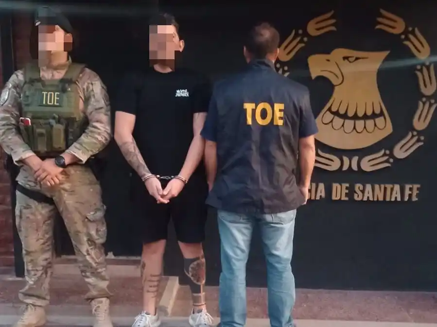 Se entregó el policía buscado por su presunto vínculo con la banda Los Menores