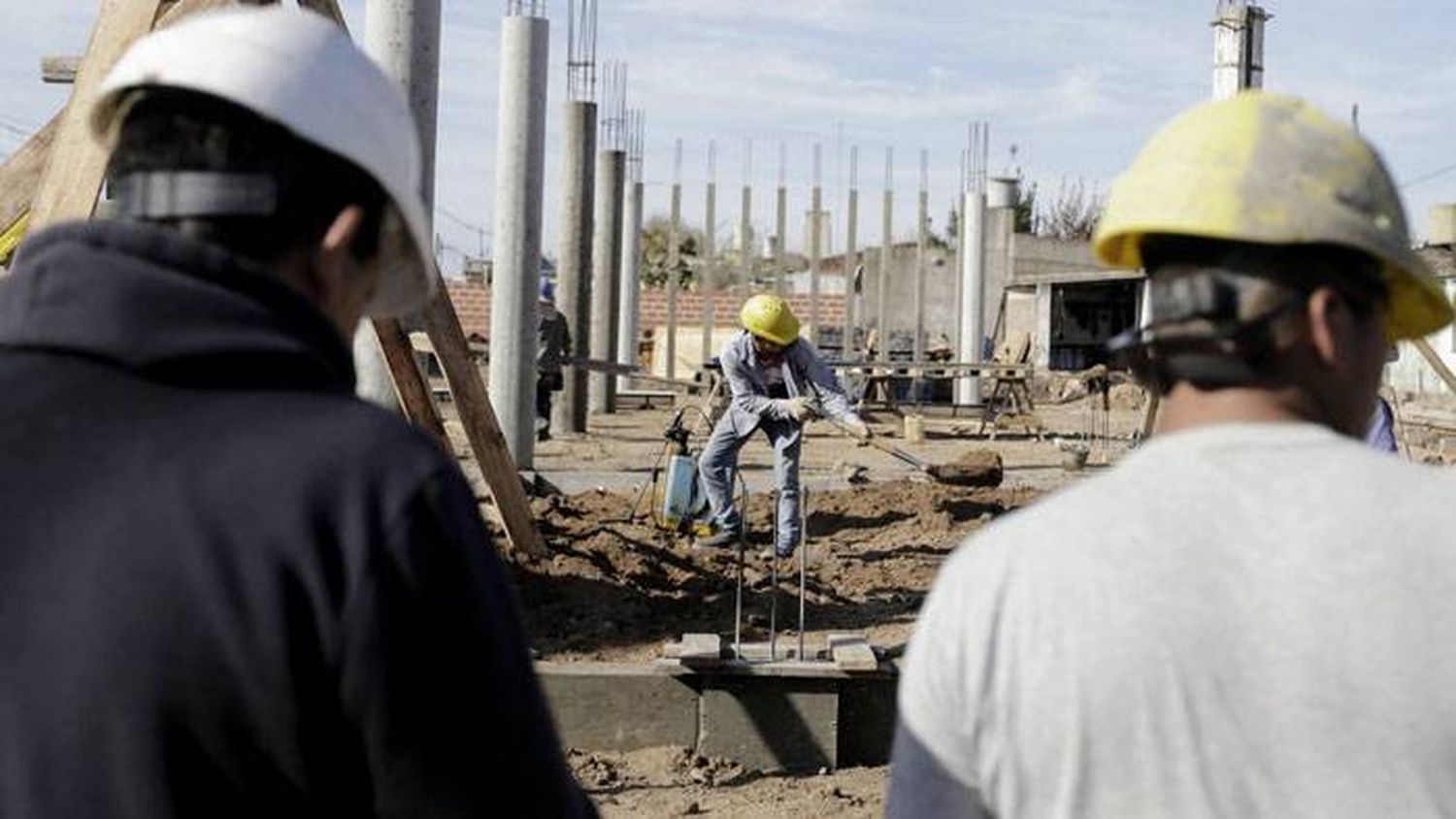 La actividad industrial y la construcción subieron más del 5% en julio