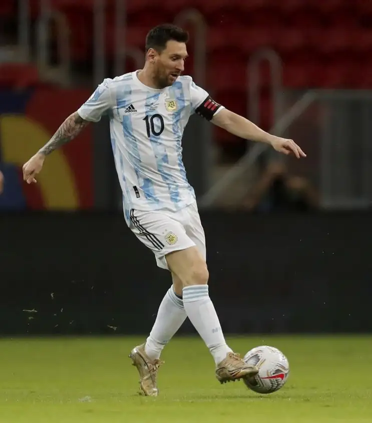 Messi, capitán y figura de Argentina.