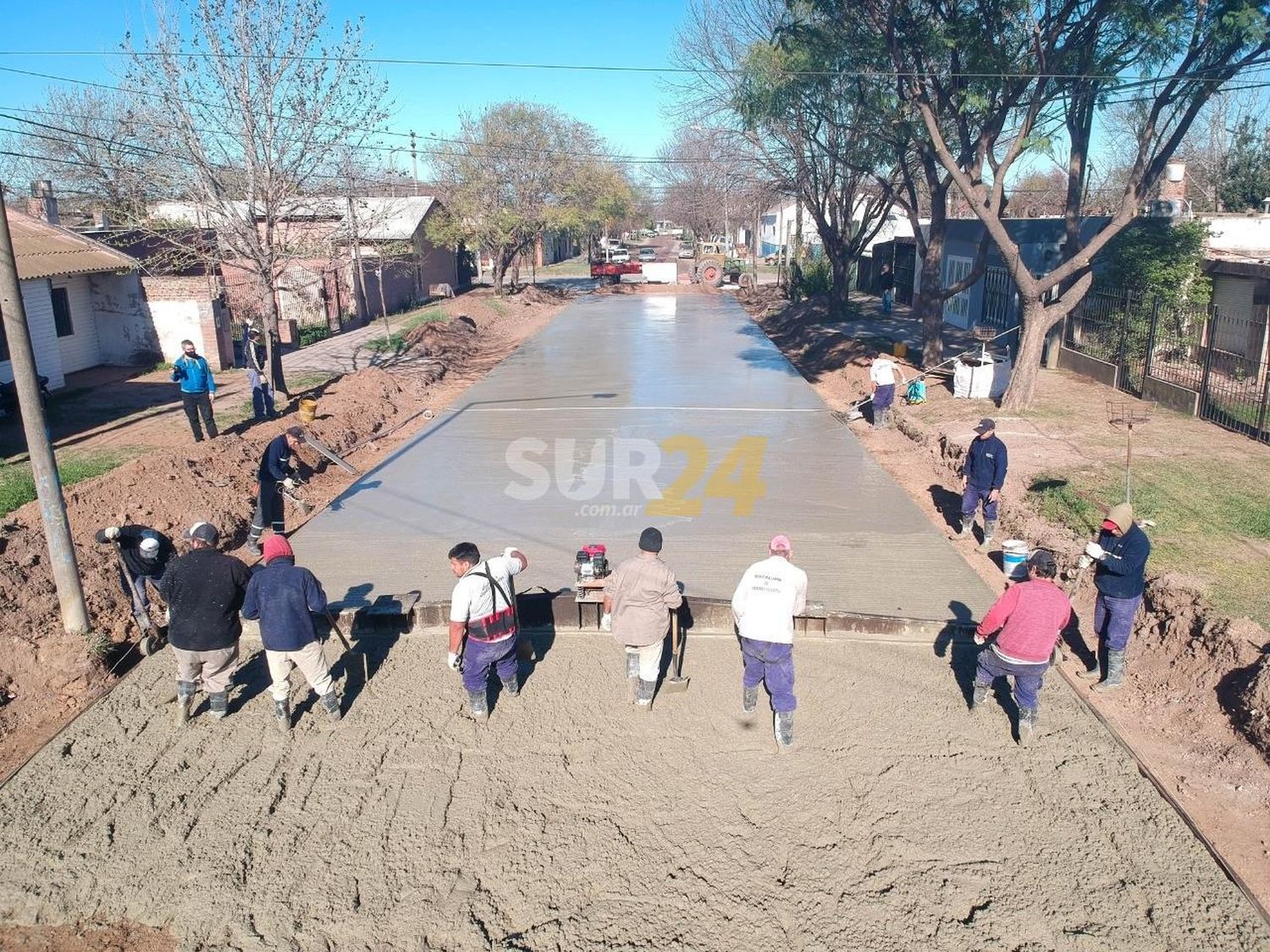 El Municipio pavimentó una nueva cuadra en el barrio Malvinas Argentinas