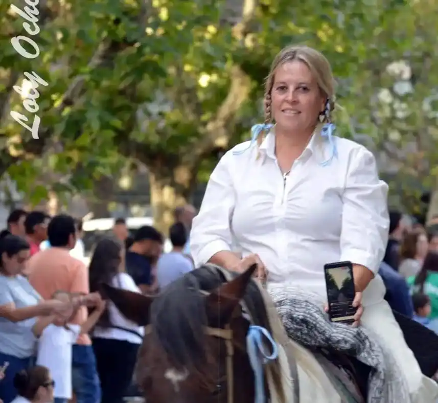 El de Viviana Galli con la labor agraria, además, ama andar a caballo