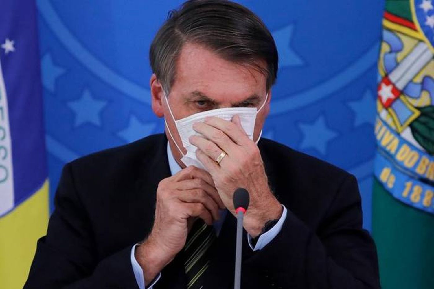 Coronavirus en Brasil: tensión, cacerolazos contra Jair Bolsonaro